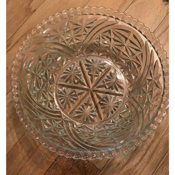 Vintage Anchor Hocking Stars and Bars Clear Prescut Pressed Glass Serving Bowl - Picture 1 of 6